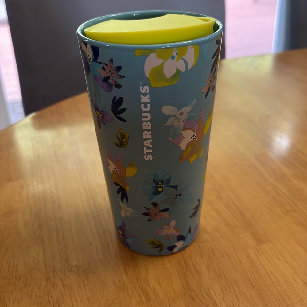 Starbucks Blue Magnolia Flowers Ceramic Travel Coffee Mug Tumbler 2023 12 oz Lid